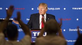 Ο λόγος που οι Δημοκρατικοί επιμένουν στην καθαίρεση Trump