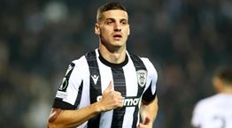 O Kiril Despodov ερμήνευσε &#39;Τριαντάφυλλο&#39; και αμέσως δέχθηκε πρόταση για ντουέτο