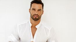 Γιατί τα αντρικά πουκάμισα έχουν κουμπιά στα δεξιά και τα γυναικεία στα αριστερά