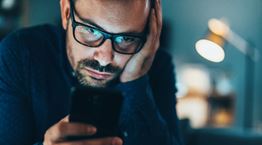 Facebook: Νέο σκάνδαλο με διαρροή προσωπικών δεδομένων