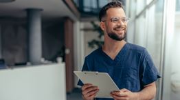 Στην Ευρώπη αναζητούν νοσηλευτές και πληρώνουν 6.000 ευρώ το μήνα