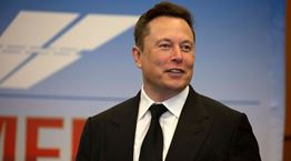 Ο Elon Musk εξαγόρασε επισήμως το Twitter και άρχισε τις απολύσεις