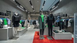 Πού θα βρεις τα πιο πρόσφατα κομμάτια της Calvin Klein