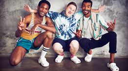 Η αλλόκοτη δημοφιλία των Crocs