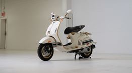 Η σπάνια Vespa που θα πουλήθει 90.000 ευρώ σε δημοπρασία