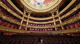 Η Όπερα του Παρισιού γίνεται για μία νύχτα κατάλυμα της Airbnb