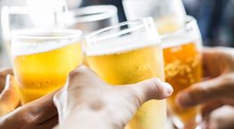 Τελικά, η μπύρα κάνει καλό στην καρδια; Το Harvard έχει την απάντηση