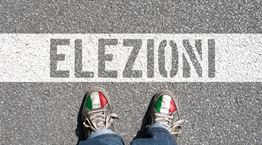 Οι Ιταλοί προσέρχονται στις κάλπες