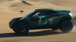 Το BMW Dune Taxi τρομάζει και τις καμήλες