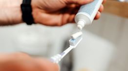 Μήπως τόσο καιρό βουρτσίζεις τα δόντια σου με λάθος τρόπο;