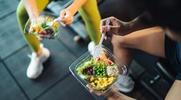 Επικίνδυνα διατροφικά κόλπα του Instagram και του TikTok που δεν πρέπει να &#39;χάψεις&#39;