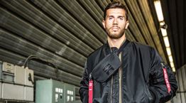 Η Eastpak φέρνει το military look στο streetwear