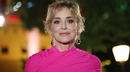 H Sharon Stone αποκάλυψε τον παραγωγό που την πίεσε να συνευρεθεί ερωτικά με τον Billy Baldwin