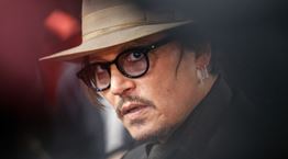 Σε άλλα νέα, ο Johnny Depp μόλις έφτιαξε Instagram