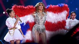 10 πράγματα που μάθαμε για την Jennifer Lopez από το Halftime
