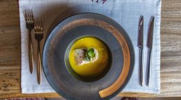 Αστεράτος ψαροζωμός κακαβιάς με γεύση Θάσου έπαιξε στην Αθηναική Ριβιέρα