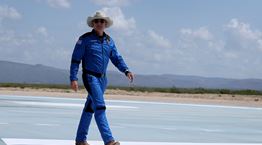 Τι ακριβώς έχει στο μυαλό του σχετικά με το διάστημα o Jeff Bezos