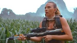 Η Scarlett Johansson τα βάζει με δεινόσαυρους στο πρώτο trailer του Jurassic World Rebirth