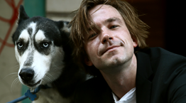 Κάτι μαγικό συνδέει τον Αlexander Petrov με τους ρόλους του