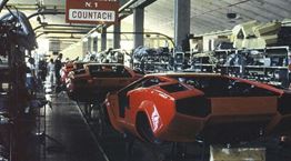 H Lamborghini Countach γίνεται 50 ετών και επιστρέφει στην παραγωγή (εικόνες, video)