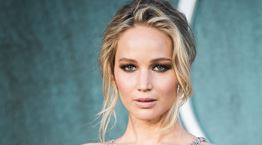 Η ακομπλεξάριστη Jennifer Lawrence
