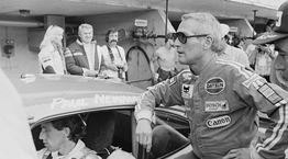 Γιατί ο Paul Newman φορούσε γυαλιά ηλίου στις δημόσιες εμφανίσεις του;