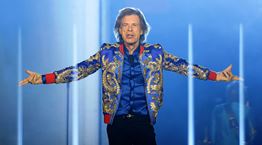 Κι όμως, διάσημη ηθοποιός μπόρεσε να κοιμηθεί σε συναυλία των Rolling Stones