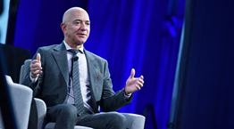 Όταν ο Elon Musk ζήτησε από τον Jeff Bezos να διαλύσει την Amazon
