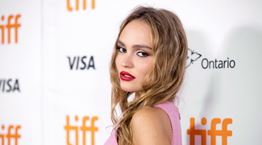 Lily-Rose Depp, έχεις την προσοχή μας