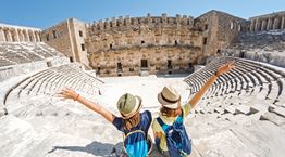 Πού αφήνουν τα μεγαλύτερα ποσά οι ξένοι τουρίστες στην Ελλάδα;