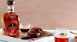 Τα πιο αναπάντεχα Spring cocktails περιλαμβάνουν Cardhu και άλλα δύο υλικά