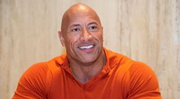 To &#39;ελεύθερο&quot; πρωινό του The Rock είναι μία δική μας cheat day