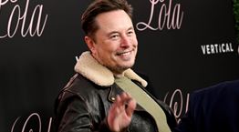 Το επικό σχόλιο του Elon Musk για την Ελένη Τσολάκη