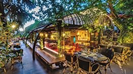 Στο Artisanal (και) για ποτό