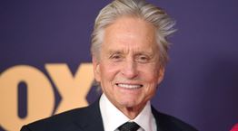 Ο Michael Douglas ανησυχεί για τον Joe Biden