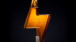 Η τεκίλα της Tesla μόλις κυκλοφόρησε και είναι ήδη sold out