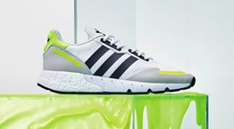 Σπάζοντας όλες τις συμβάσεις με τα Adidas ZX 2K Pure