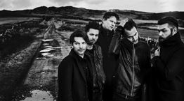 Οι Editors 'μεγαλώνουν' ωραία