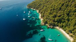 Τα αληθινά μυστικά της μαγείας του Ιονίου κρύβονται στον Καστό και τον Κάλαμο