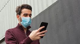 To Face ID του iPhone θα αναγνωρίζει και πρόσωπα με μάσκες