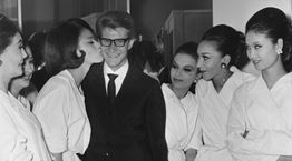 Το ντοκιμαντέρ για τη ζωή του Yves Saint Laurent προβάλλεται 20 χρόνια μετά τη δημιουργία του