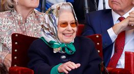 Κι όμως η βασίλισσα Ελισάβετ ήταν μεγάλο τρολ