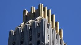 Η αυτοκρατορία του Donald Trump νοσεί λόγω πανδημίας