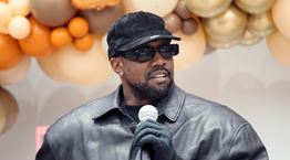 Σε άλλα νέα, ο Kanye West θα μετατρέψει όλα του τα σπίτια σε εκκλησίες