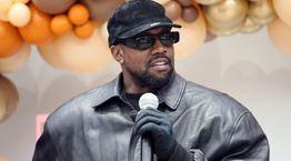 O Kanye West αγόρασε ένα Batmobile