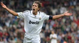 Τα επικά γκολ του Raul