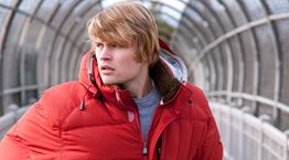 #SeasonFavorites: Το πιο ιδιαίτερο puffer που θα σε κρατήσει ζεστό φέτος τον χειμώνα