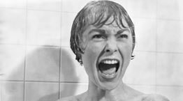 Τι σχέση έχει η ιστορία του Ed Gein στο Netflix με το Ψυχώ του Alfred Hitchcock