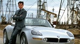 Το γκαράζ του Pierce Brosnan θυμίζει εκείνο του 007