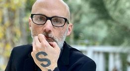 Ο Moby έρχεται επιτέλους στην Ευρώπη
